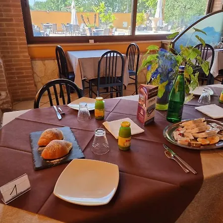 Alojamento de Acomodação e Pequeno-almoço La Noce Monte San Biagio