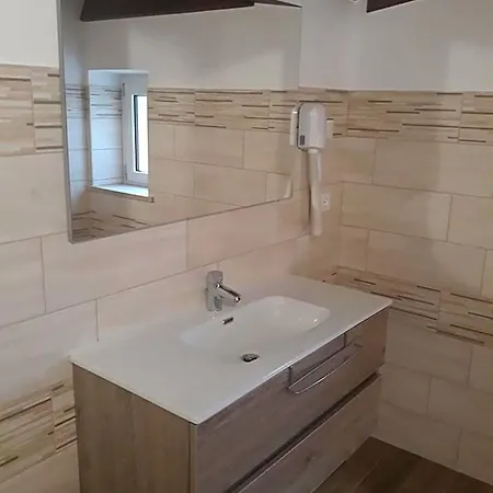 La Noce Bed & Breakfast 4*