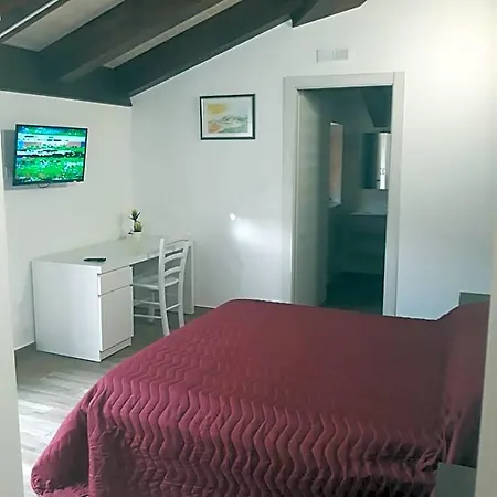 La Noce Bed & Breakfast 4*